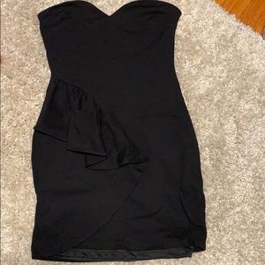 Arden B. Strapless dress